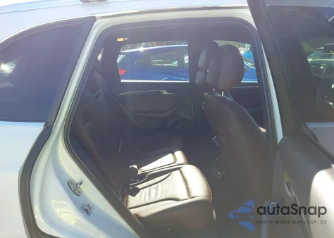 2015 Audi Q5 2.0T Premium z USA, uszkodzony, nr VIN WA1CFAFP2FA132504